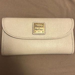 Dooney & Bourke Cream Wallet
